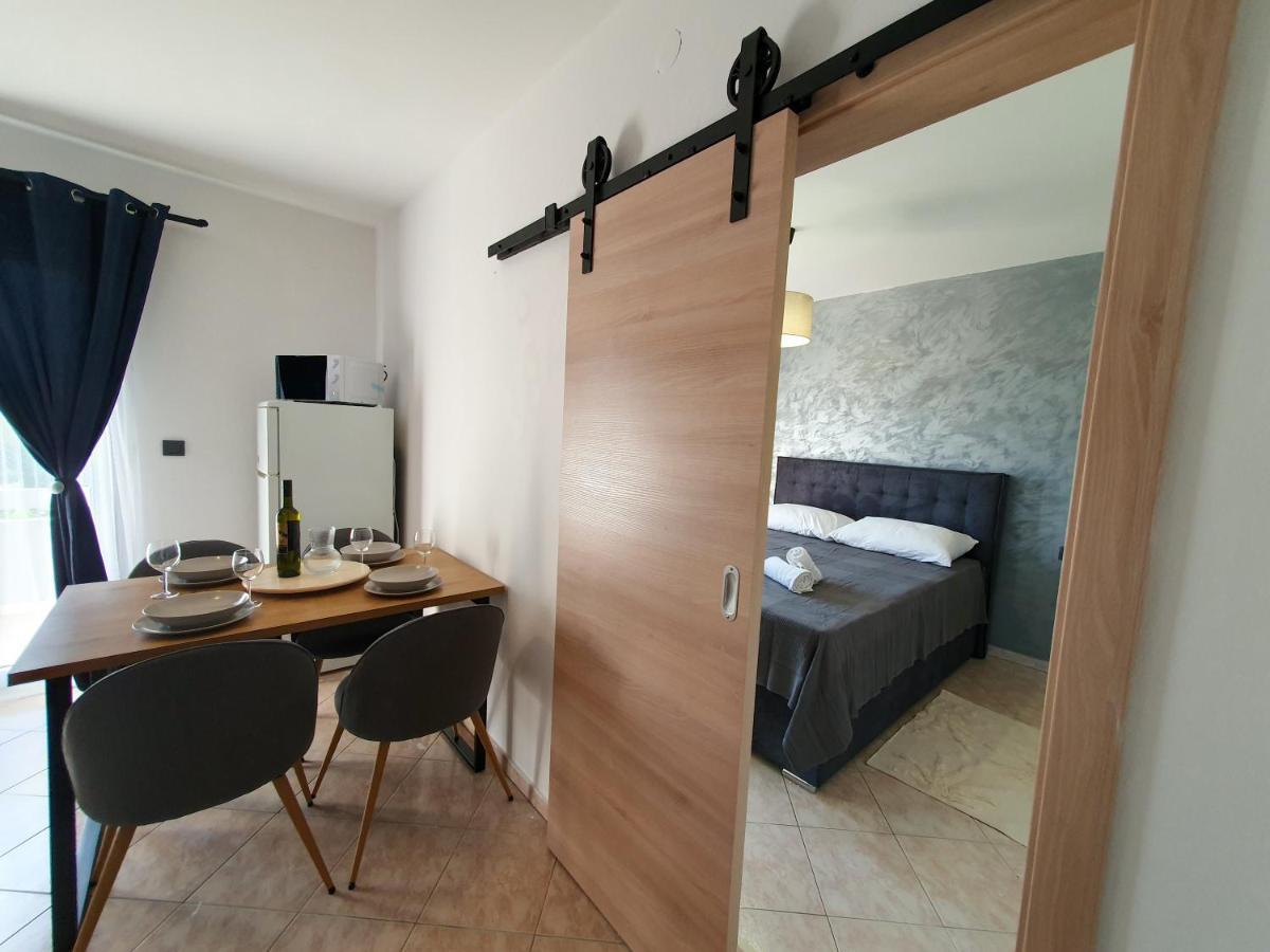 Apartments Mira บัชกา ภายนอก รูปภาพ