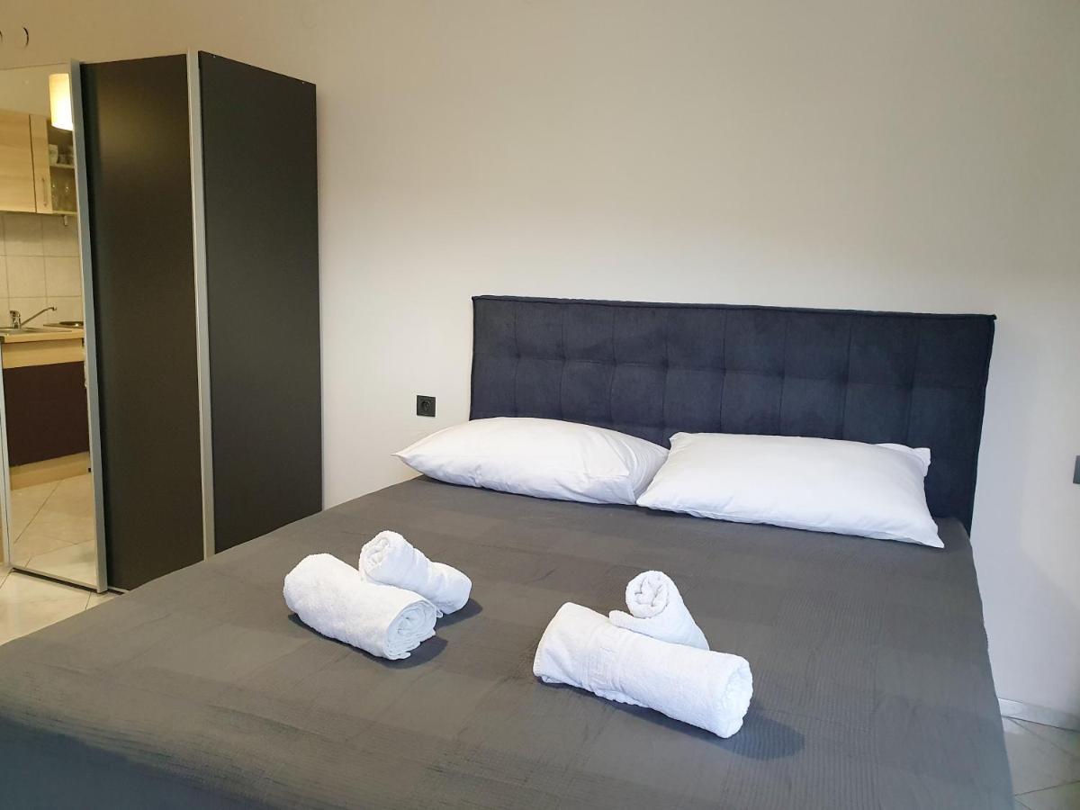 Apartments Mira บัชกา ภายนอก รูปภาพ