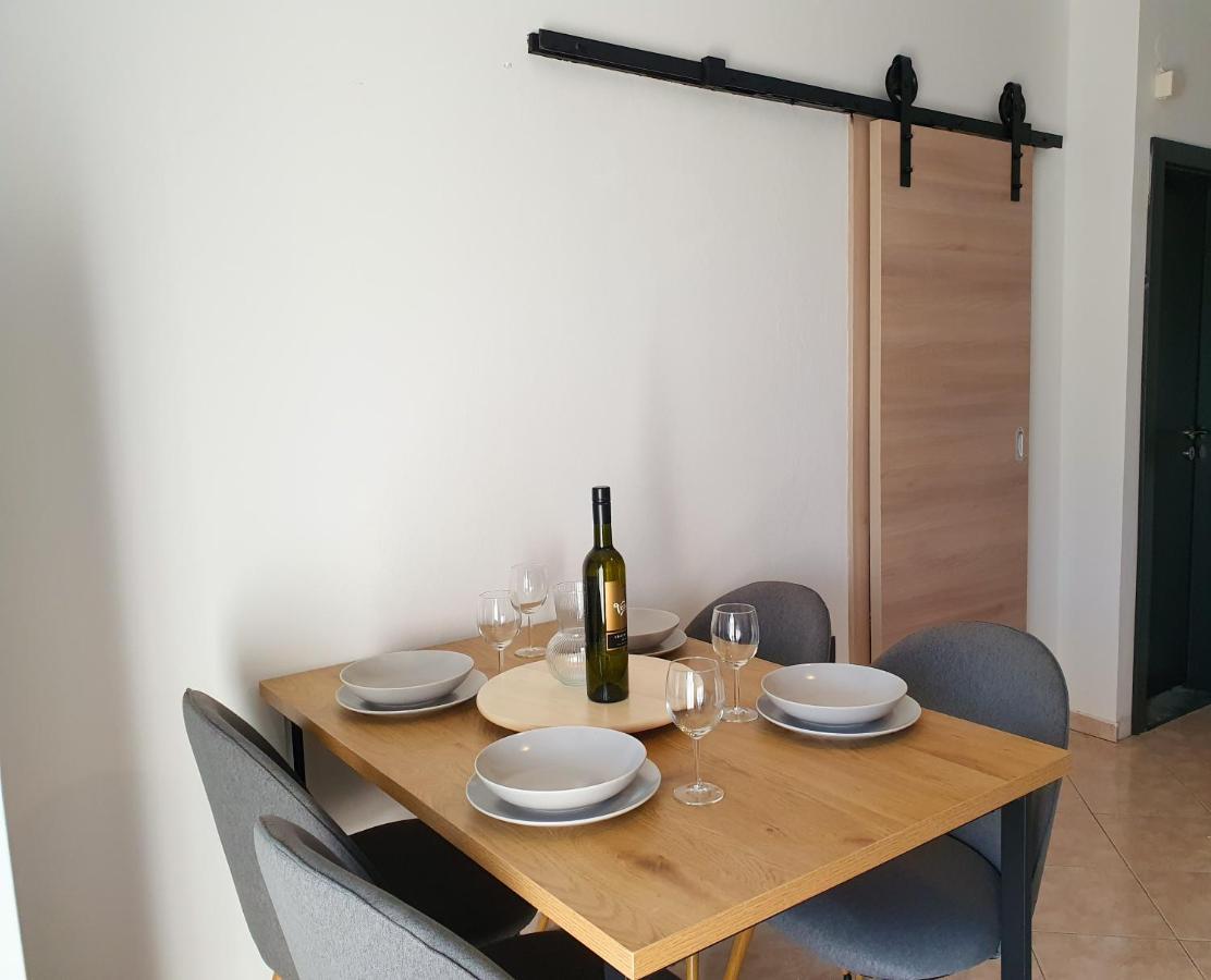 Apartments Mira บัชกา ภายนอก รูปภาพ